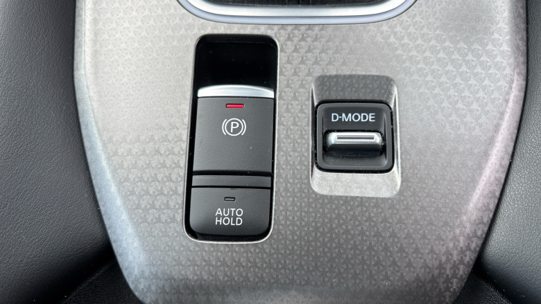 Nissan Qashqai 1.3 DiG-T MH N-Connecta 5dr Petrol Hatchback